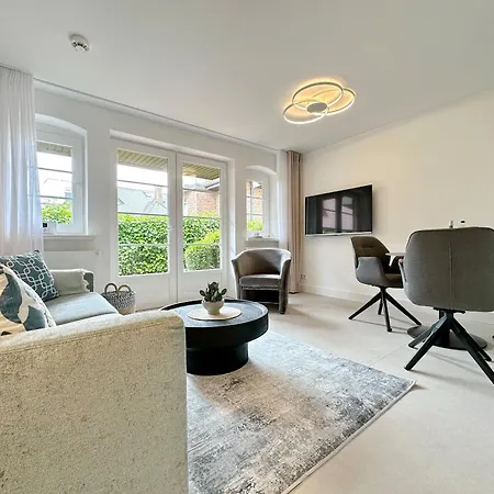 Olympia Haus 2, Whg 7 *