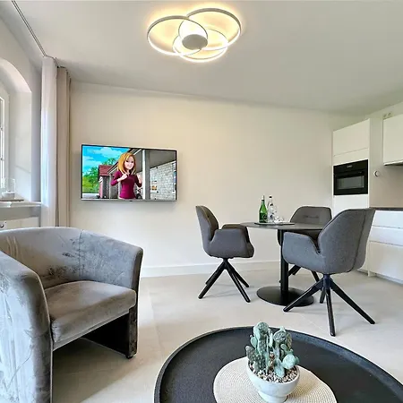 Olympia Haus 2, Whg 7 *